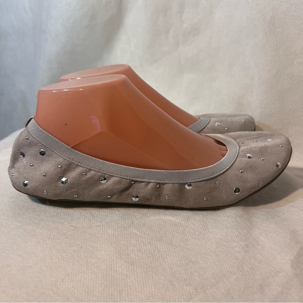 NY&CO gray scrunch ballet flats, size 9